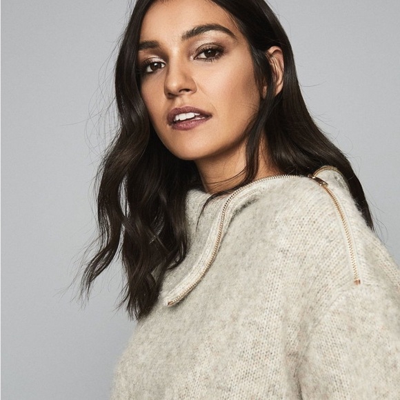 REISSChic Reiss Cassie wool & alpaca blend sweater in neutral. Oversized fit wit - Picture 9 of 11